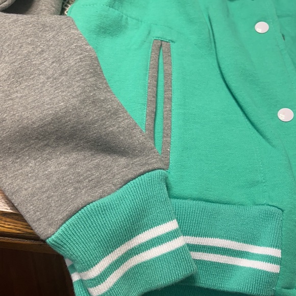 Jacket - Picture 3 of 5